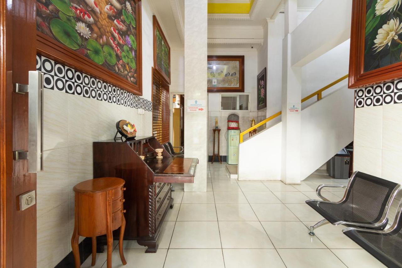 Homestay Gayatri Sawojajar Near Univ Negeri Malang Kampus 2 Mitra Reddoorz Екстериор снимка