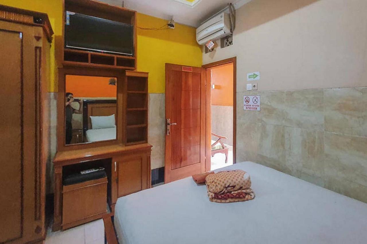 Homestay Gayatri Sawojajar Near Univ Negeri Malang Kampus 2 Mitra Reddoorz Екстериор снимка